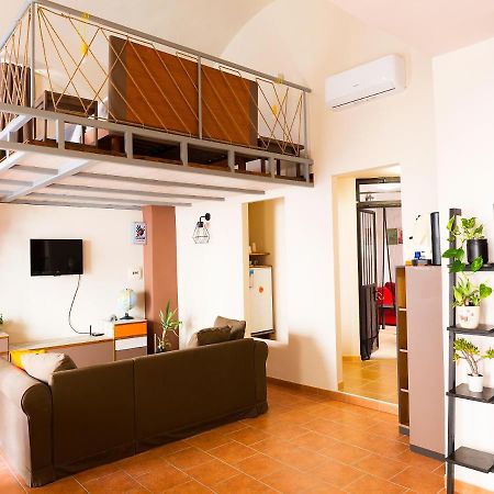 Al Vicolo Stretto Bed & Breakfast Santa Maria a Vico Exterior foto