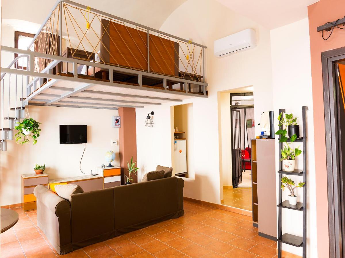 Al Vicolo Stretto Bed & Breakfast Santa Maria a Vico Exterior foto