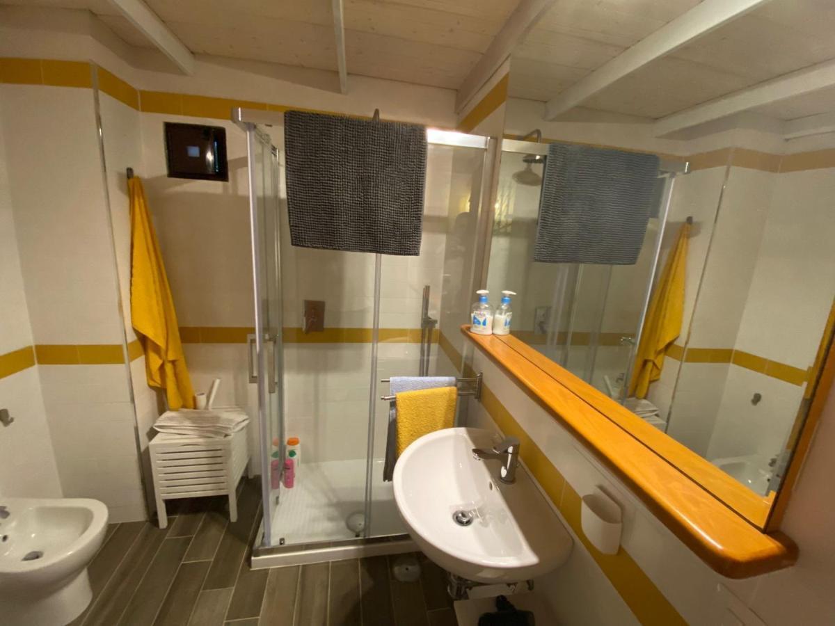 Al Vicolo Stretto Bed & Breakfast Santa Maria a Vico Exterior foto